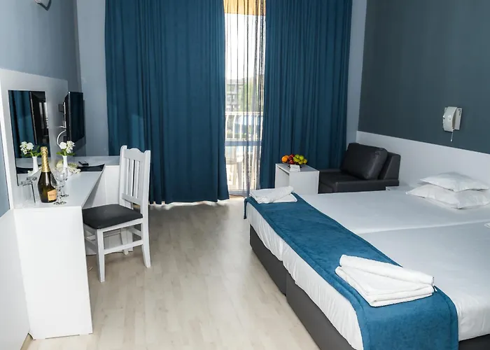 Hotel Sun Palace - *