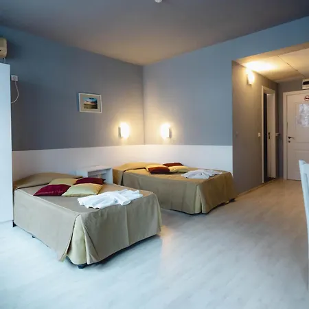 فندق Sun Palace ساني بيتش